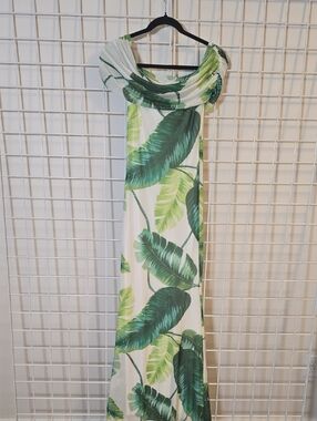 Premier Amour White Maxi Dress with Green Leaf Print Off Shoulder Size 2